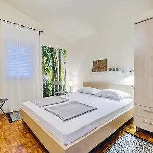 Veronika Apartament