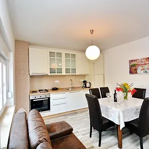 Gabi 1 Apartament